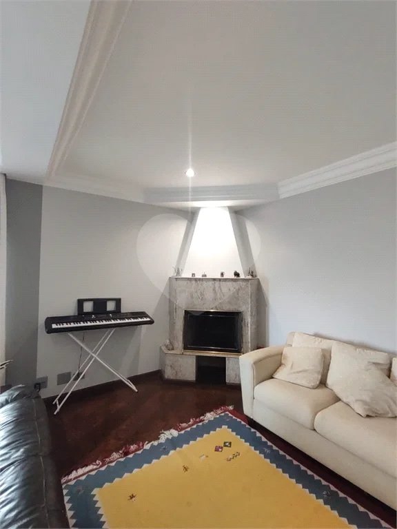 Casa com 300m² , 4 dormitórios , sendo 2 suítes , 5 vagas , à venda no bairro Curuçá , em Santo André.