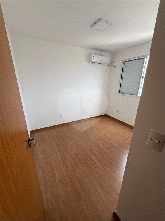 Oportunidade Única no Monte dos Pinheiros – Um lar completo esperando por você