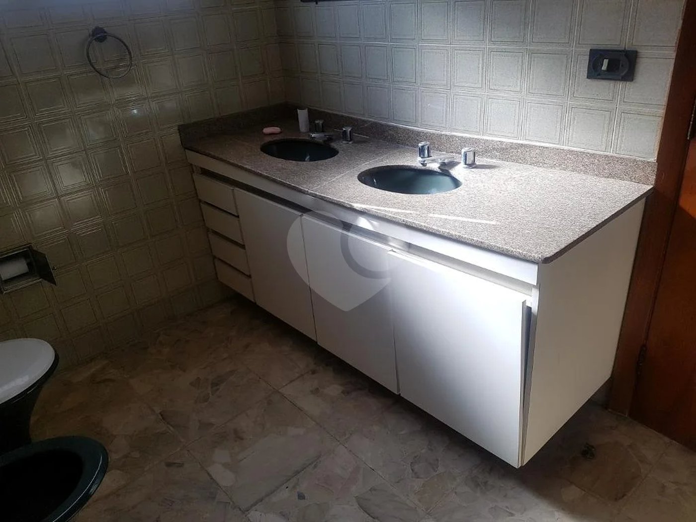 CASA TÉRREA PARA VENDA OU LOCAÇÃO COM 3 DORMITÓRIOS NO BOLSÃO DE INTERLAGOS