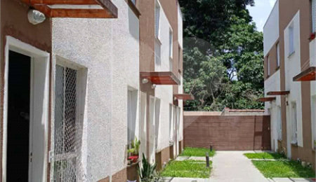 Casa à venda com 2 quartos no condomínio Villa Caucaia, Cotia - SP