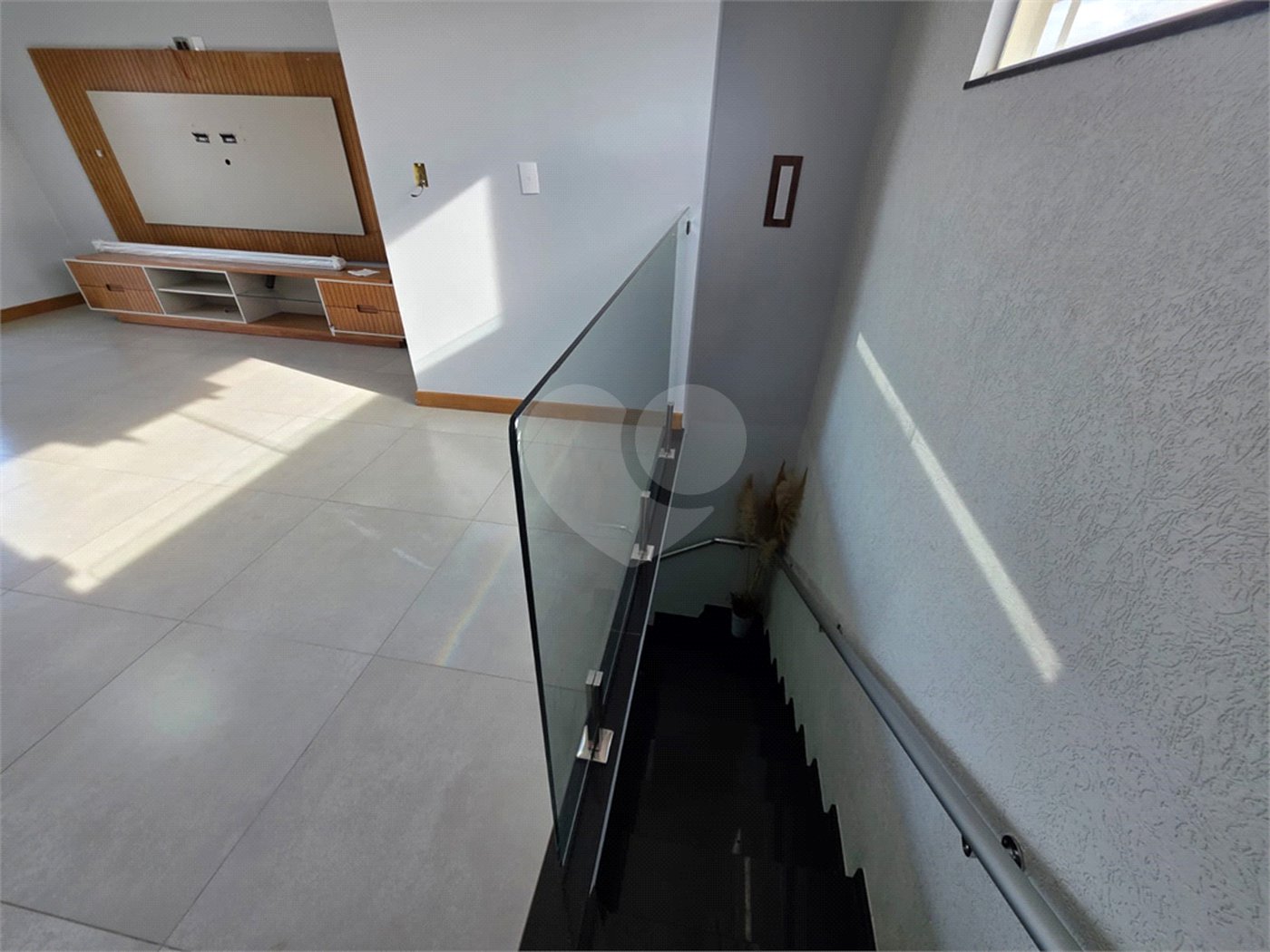 Sobrado 3 quartos 1 suíte e área de lazer