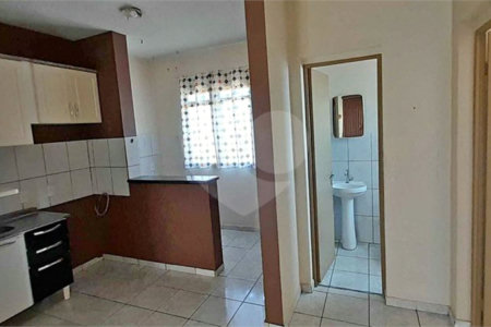 Apartamento no Condomínio Residencial Jardim das Torres