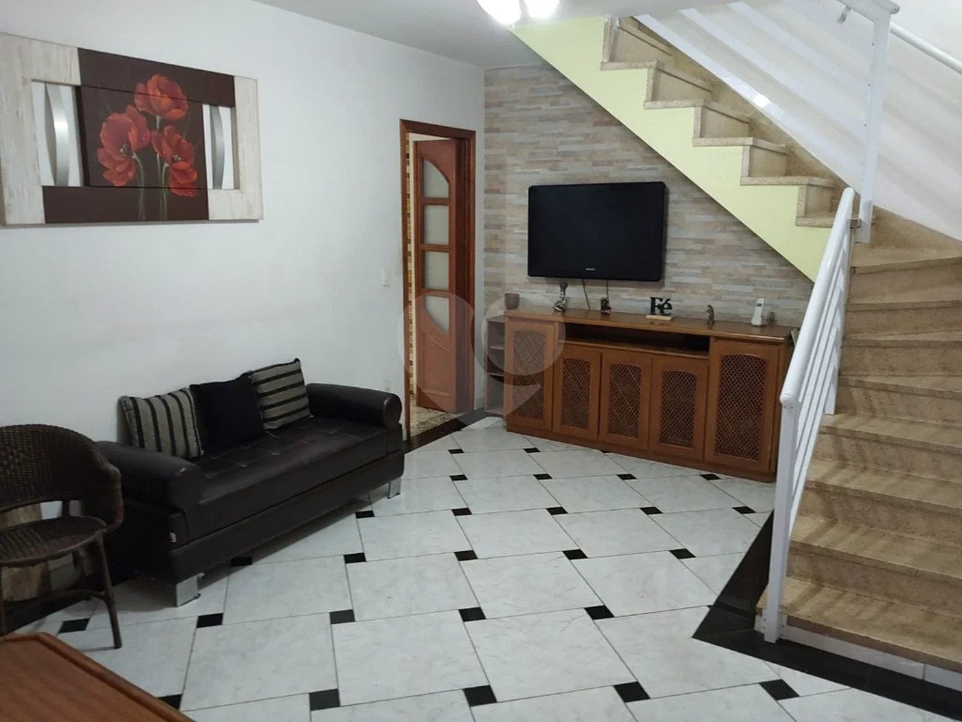 Sobrado à venda com 212 m², 2 quartos (suítes), 3 banheiros e 2 vagas de garagem, em São Caetano do Sul