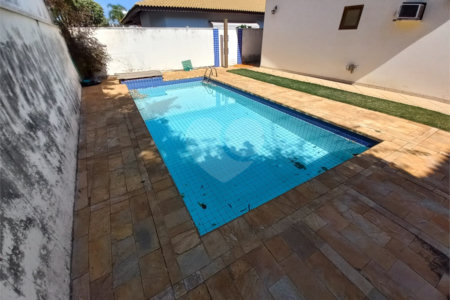 Casa Térrea no Condomínio Damha I,