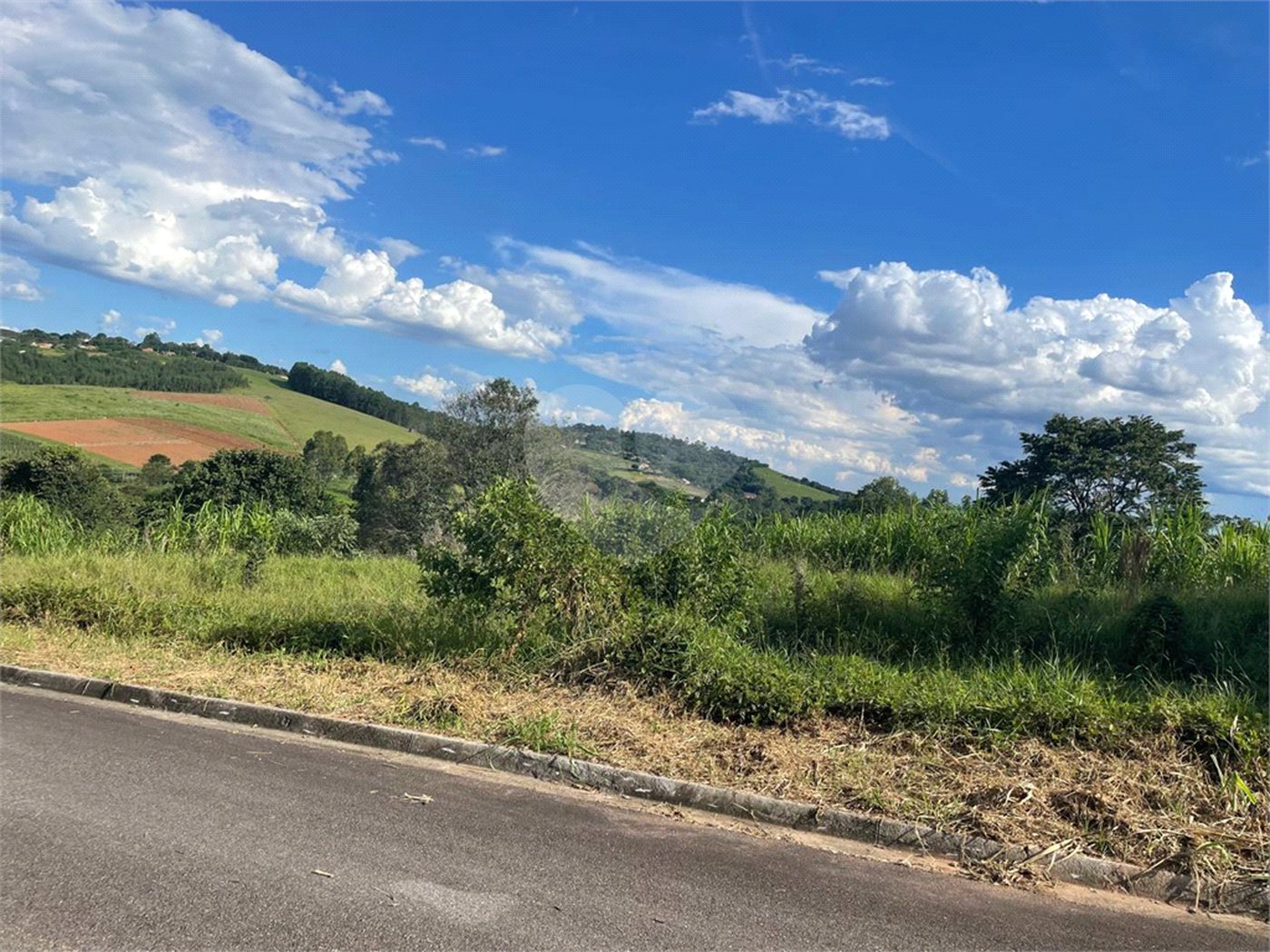 Terreno à venda em Arataba II, Louveira, SP