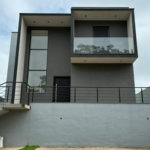 Sobrado à venda com 3 quartos, sendo 1 suíte, em Parque Rizzo, Cotia - SP