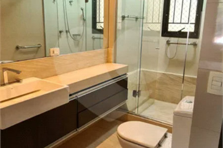 Apartamento à venda no Campo Belo com 110m², 03 dormitórios sendo 01 suite, 2 vagas - São Paulo/S