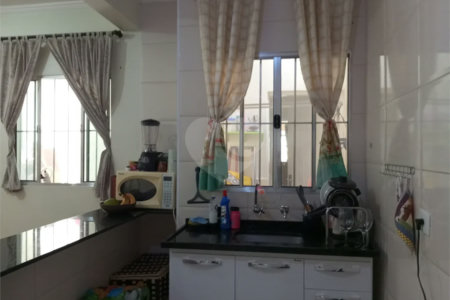 Terreno á venda com 2 casas na Vila Rosália, Guarulhos, SP.