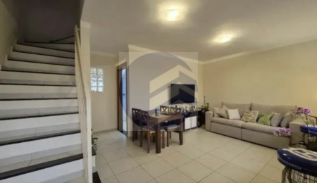 Casa à venda com 2 suítes em Jardim Monte Alegre, São Paulo, SP