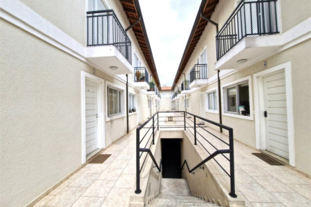 Casa à venda com 2 suítes no condomínio Residencial Living Sabara, São Paulo - SP