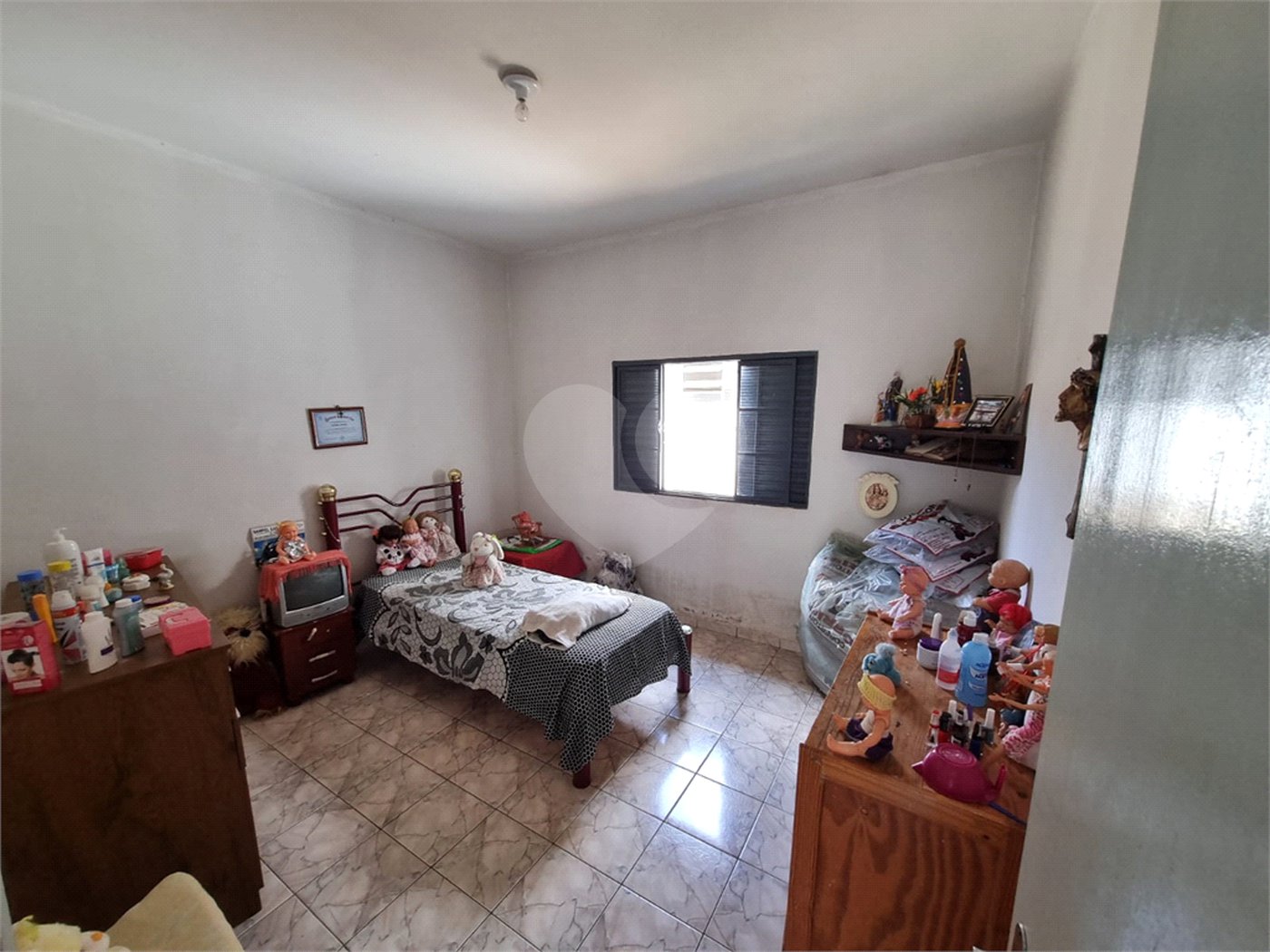 Casa térrea a venda na Vila Lutfalla