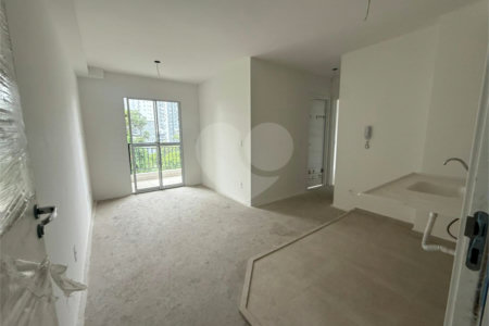 Apartamento à venda com 2 quartos, sendo 1 suíte, no condomínio Gran Vitta, Guarulhos - SP