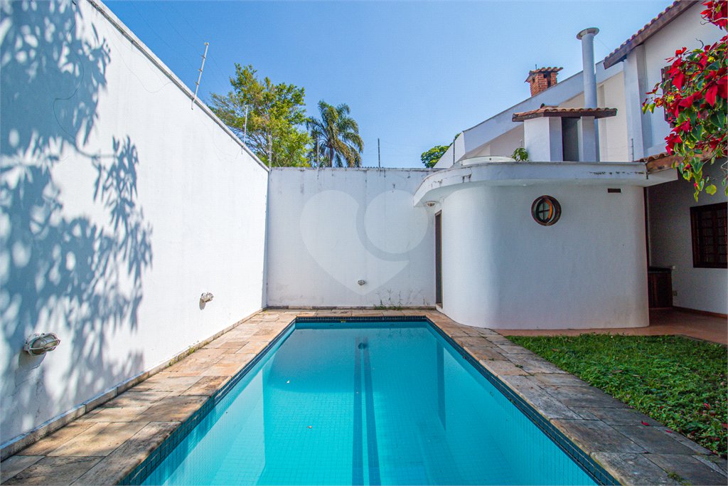 Casa à venda com 3 suítes em Chácara Flora, São Paulo, SP