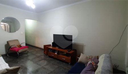 Sobrado à venda com 3 quartos, sendo 1 suíte,  em Jardim Regina, São Paulo, SP