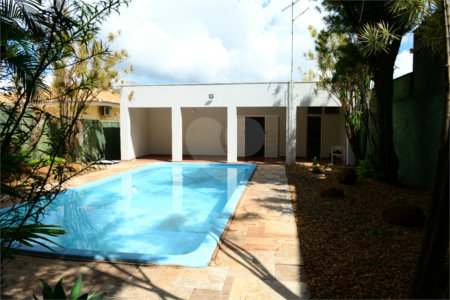 Casa térrea em Araraquara/SP.