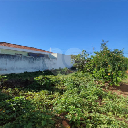 Terreno à Venda em São Carlos, no bairro Nossa Senhora de Fátima