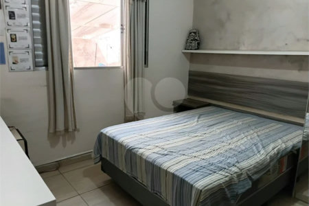 Casa térrea com 2 dormitórios à venda no Reneville, em Mairinque!