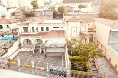 Casarão de 768 m2 para alugar, na Vila Monumento, finalidades comerciais diversas