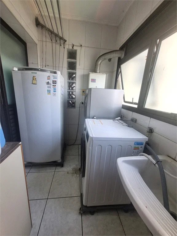 Apartamento à venda com 3 quartos, sendo 1 suíte, em Jardim Londrina, São Paulo, SP
