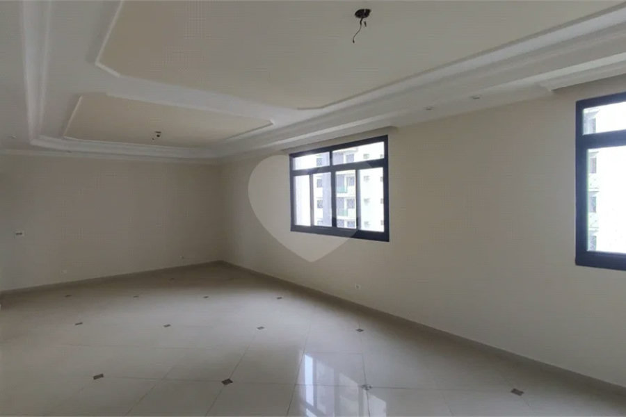 Apartamento Edifício Romano