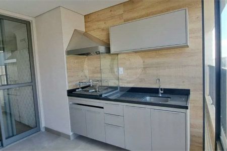 Apartamento á venda em Moema 75m² 2 Suítes 2 Vagas
