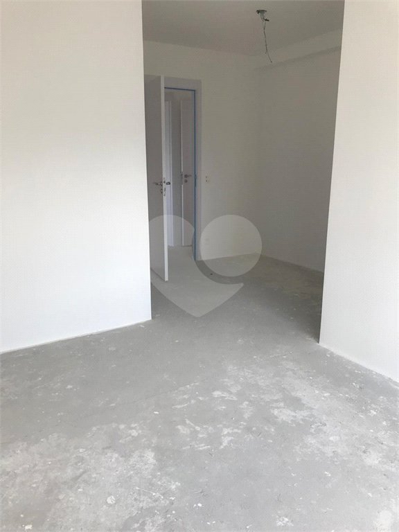 Magnífico apartamento novo (no contra-piso) à venda na Chácara Klabin com 144 m² e 3 suítes.