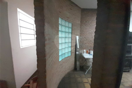 Prédio Comercial na Av. São Carlos - Excelente Oportunidade no Centro da Cidade
