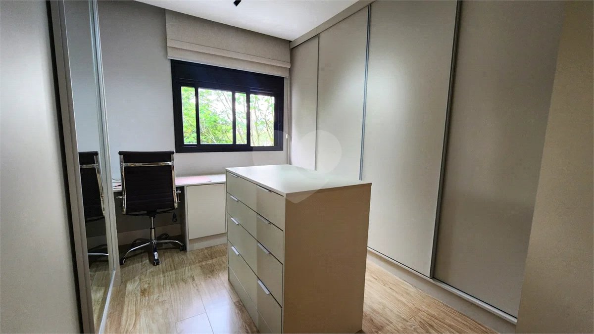 Casa à venda com 3 suítes no condomínio Via Castelli, Louveira - SP