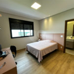 Casa de alto padrão para venda no condomínio Damha III.