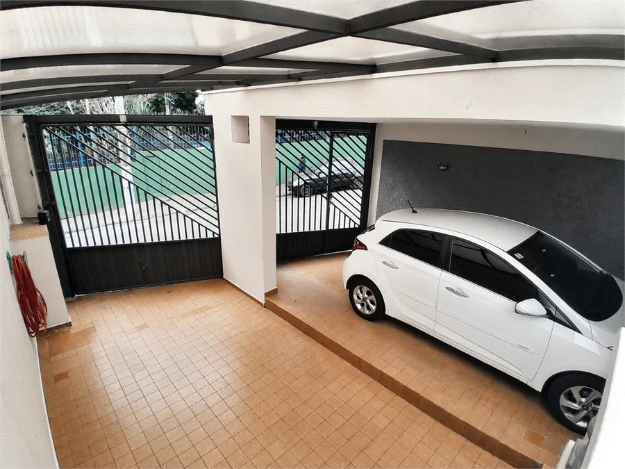 Sobrado à venda com 4 quartos, sendo 2 suítes, em Butantã, São Paulo, SP