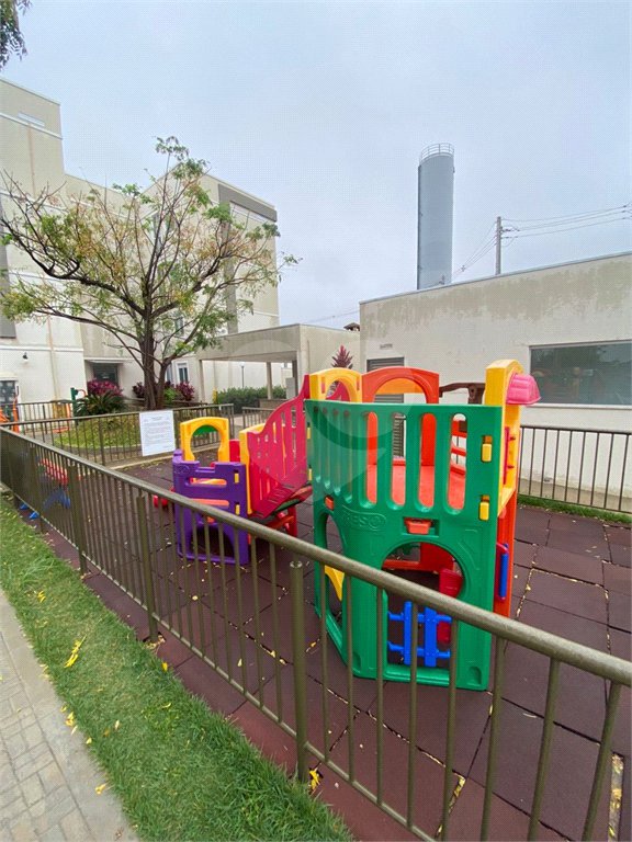 Apartamento no condomínio Monte Berlim