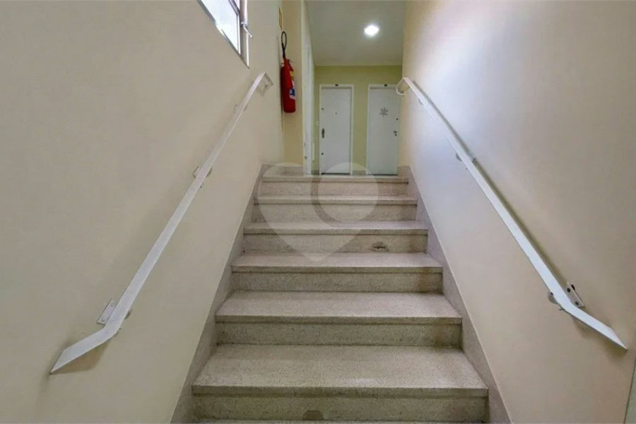 Apartamento de 03 dormitórios. Agende uma visita.