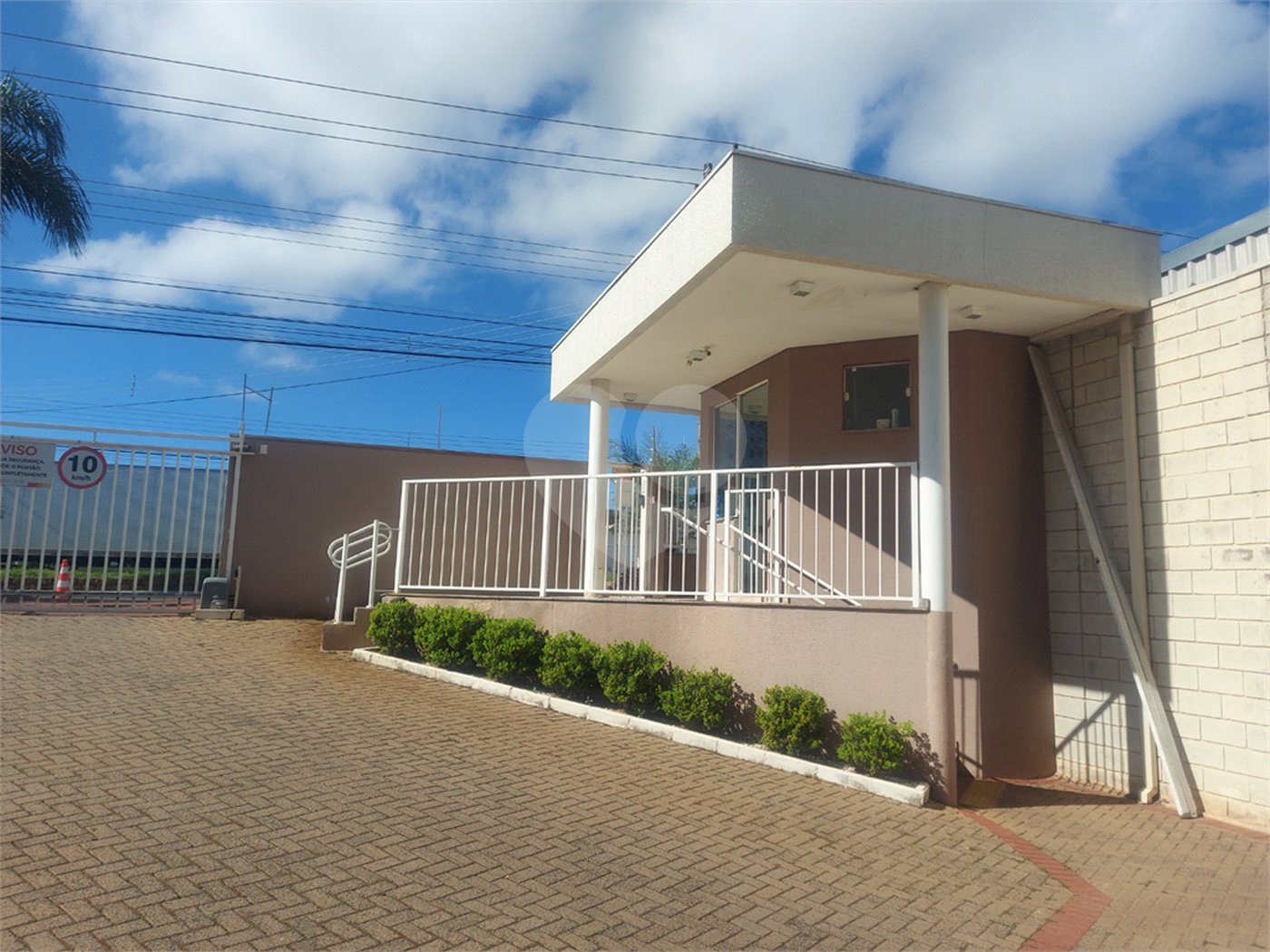 Apartamento Mobiliado no Condomínio Portal do Sol, na Avenida Getúlio Vargas