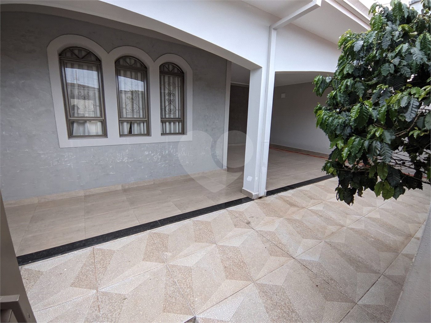 Casa com 3 dormitórios no Jardim Nova Santa Paula