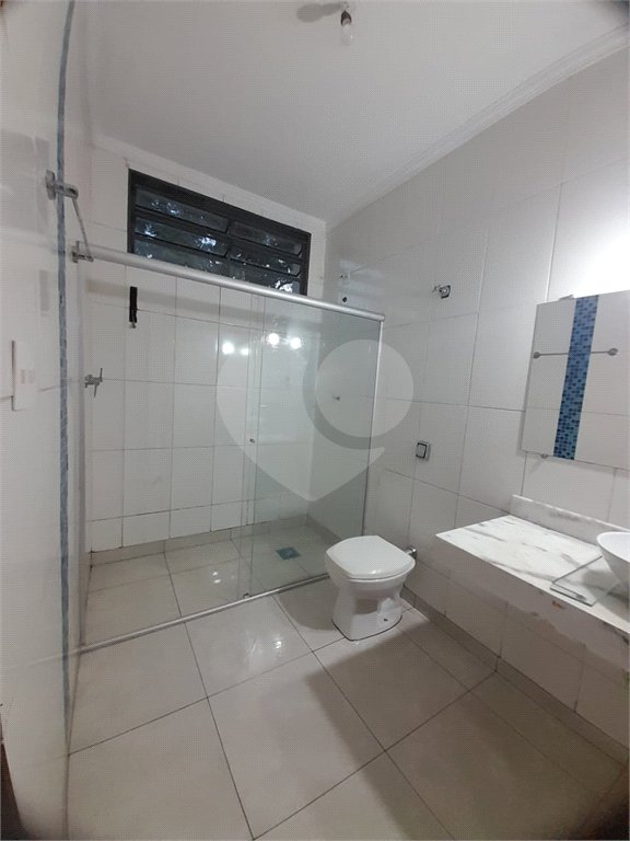 Casa de Alto Padrão à Venda e Locação no Parque Santa Mônica - São Carlos