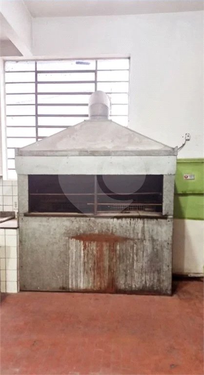 Aluga-se Salão Comercial de 150 m² no Jabaquara — Excelente Oportunidade!