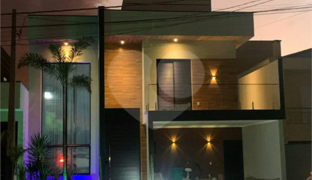Casa à venda com 3 quartos, sendo 1 suíte, no condomínio Golden Park, Hortolândia - SP