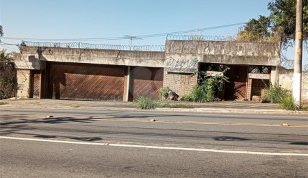 Sobrado à venda com 5 quartos, sendo 1 suíte,  em Morumbi, São Paulo, SP