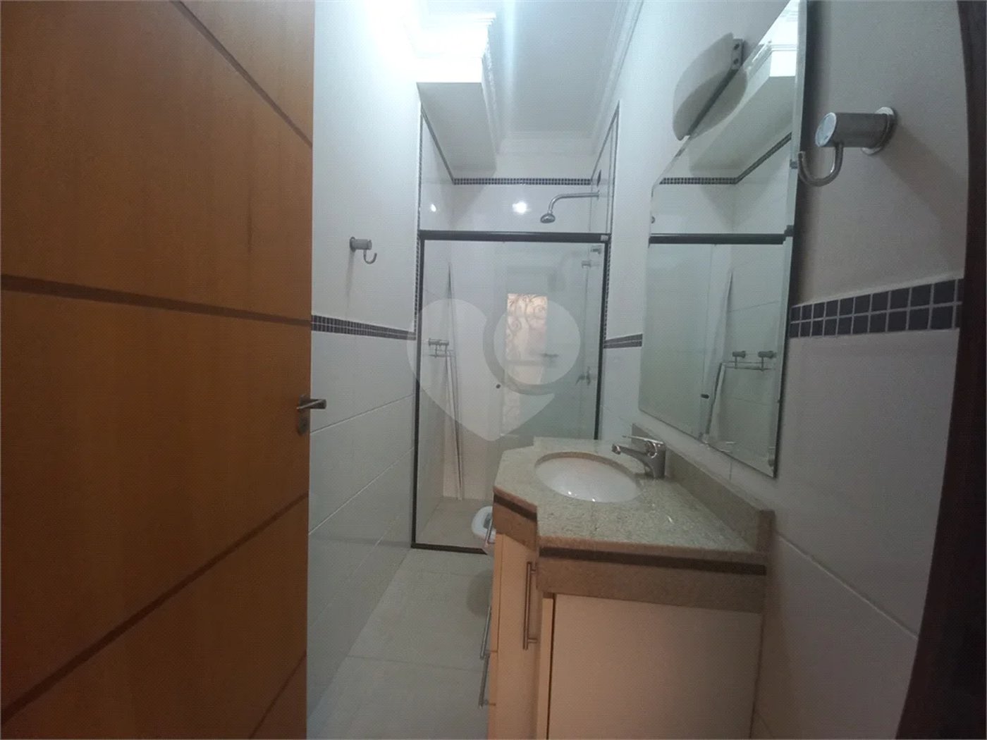 Linda casa com piscina localizada no melhor condomínio de Hortolândia - Green Park.
