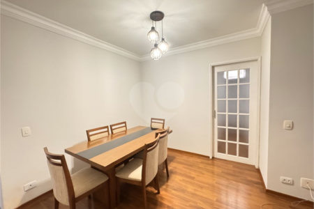 Apartamento Moema – 3 Dormitórios - Ar Condicionado - 80 mts², 2 Vagas