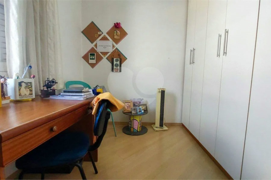 Casa à venda com 3 quartos, sendo 1 suíte,  em Vila Paulista, São Paulo, SP