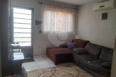 Casa à Venda no Jardim Zavaglia - São Carlos