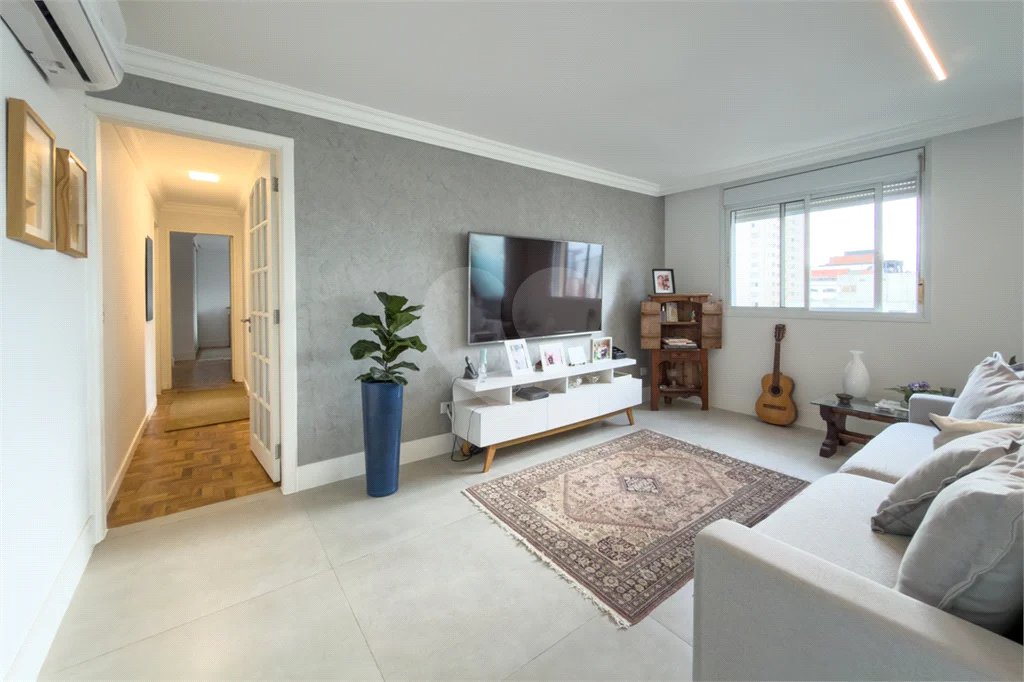 Apartamento com 205 metros no Campo Belo
