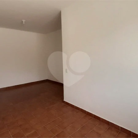 Apartamento de 1 quarto, no térreo, com garagem, para locação no Cambuci