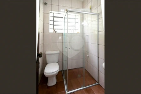 Casa para venda e locação no Campo Belo de 120M² com 3 dormitórios, 1 suíte e 3 vagas
