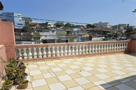 Casa com 185m² , 3 dormitórios , 2 vagas , à venda no Jd. Alzira Franco , em Santo André.