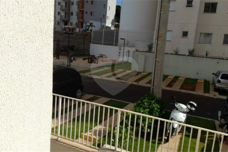 Apartamento no Condomínio Parque dos Manacás