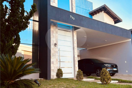 Casa à venda com 3 quartos, sendo 3 suítes, no condomínio Village Damha III, São Carlos - SP