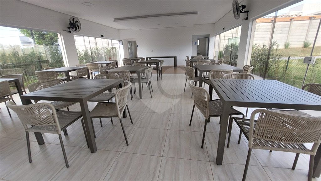 Indaiatuba - Condominio Jardins di Roma - Venda -Locação 0 R$ 10.000,00 mais encargos - condominio - R$ 650,00 - IPTU - R$ 230,00 - Terreno 300ms - construido 170 metros quadrados - Terrea - 3 quartos, uma suíte e uma demi suite , 4 banheiros , piscina - Preparado para água quente até a piscina!!