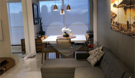 Apartamento à venda com 3 quartos, sendo 1 suíte, em Santo Amaro, São Paulo, SP